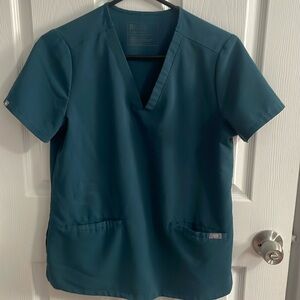 Women’s Figs Casma three pocket scrub top size small Caribbean Blue PO 1643